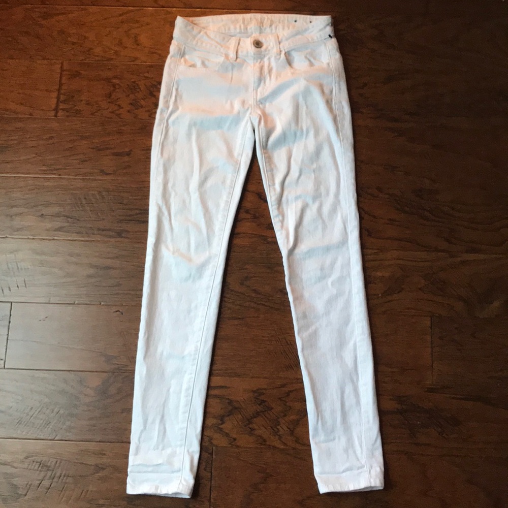 AE White Skinny Jeans